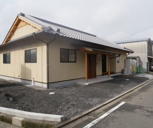 松山市平井町　平屋建新築工事　完成