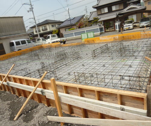 松山市平井町　平屋建新築工事　基礎工事②